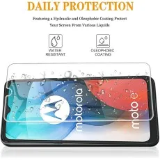 Water-resistant Motorola Moto E7 screen protector with oleophobic coating for daily protection against liquids.