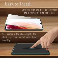 Easy install screen protector for Realme 12 Lite, application steps shown.