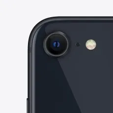 Image showing the Apple iPhone SE 3rd Gen camera lens in black