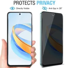 Privacy protector for Honor GT directly visible head-on, anti-spy at 28° angle. Hand holding phone.
