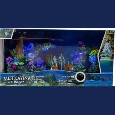 A boxed toy set from the movie Avatar, featuring a glowing reef and two action figures.
