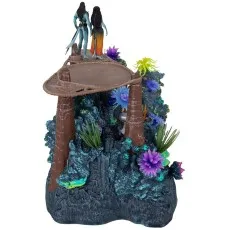 A large Metkayina Reef playset with two Na'vi figures and colorful coral.