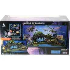 The box for the Avatar playset shows the full course with vehicles, creatures, and glowing plants.