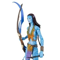 Close-up of the Avatar The Way of Water Neytiri figure holding a bow and a small knife.