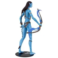 The Avatar The Way of Water Neytiri action figure is viewed from the back, holding a bow and a small knife.